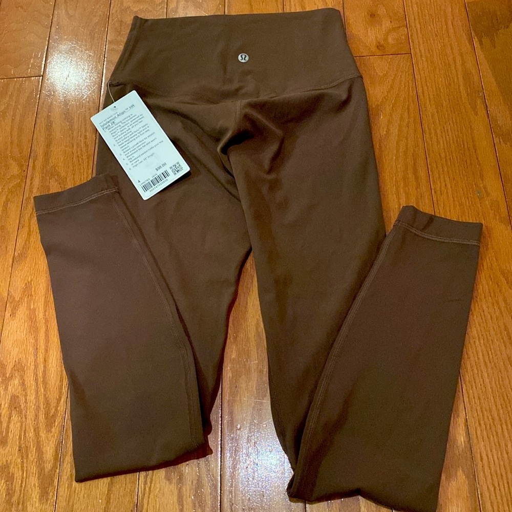 NWT LULULEMON SOLD OUT java aligns 28"